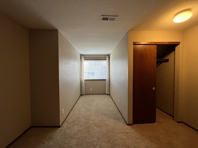 Building Photo - Light-Filled Three Bedroom Home with Private Bonus Space and Outdoor Living