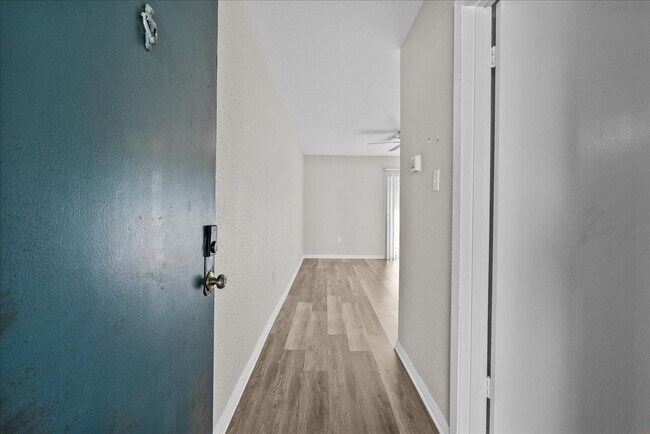 Building Photo - 250 El Dorado Blvd