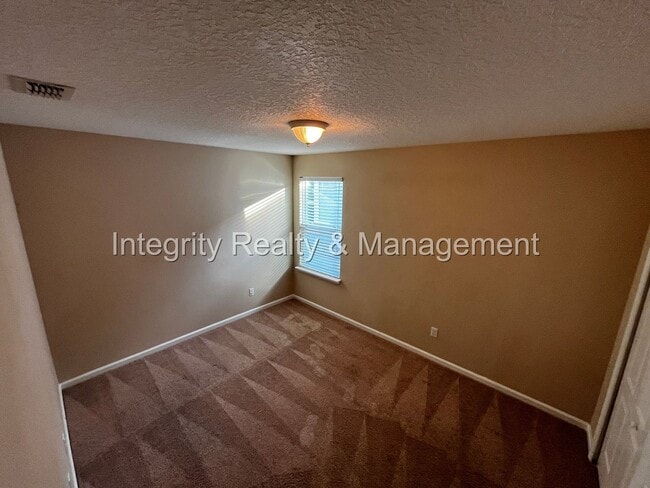 Building Photo - 3 bed/2 bath in Orange Park