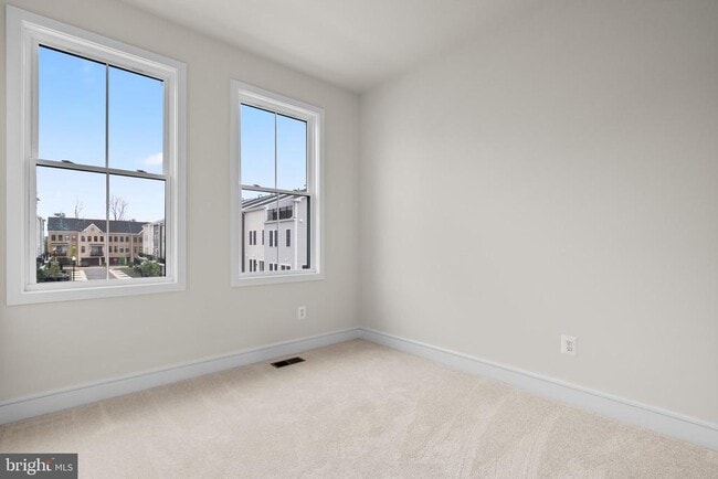 Building Photo - 42106 Picasso Sq