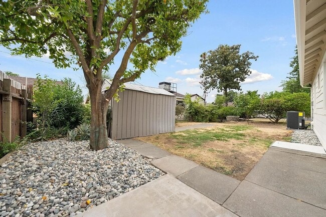 Building Photo - 5891 28th St