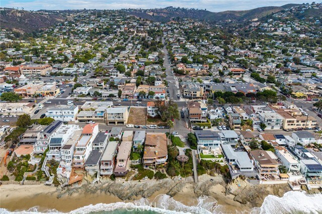 Building Photo - 1025 S Coast Hwy