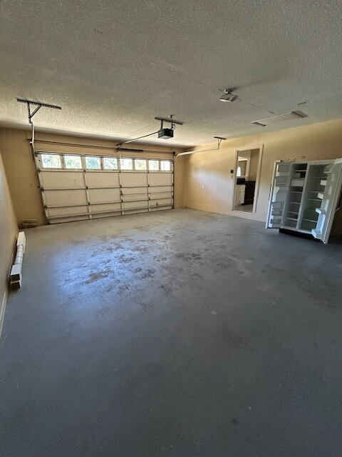 Building Photo - 2625 Weeping Willow Ln