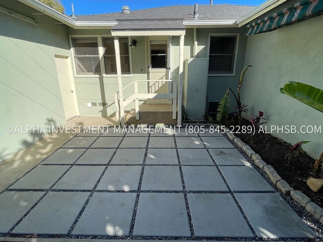 Building Photo - Mesa Home on Large Corner Lot Loaded with ...