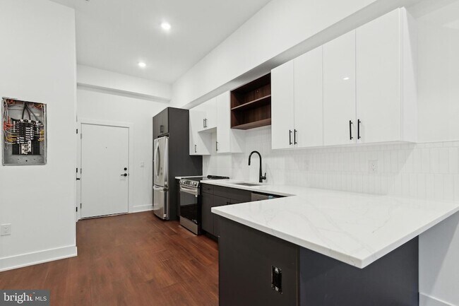 Building Photo - 501 Washington Ln