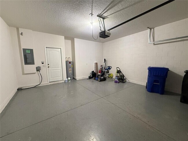 Building Photo - 2076 Leather Fern Dr