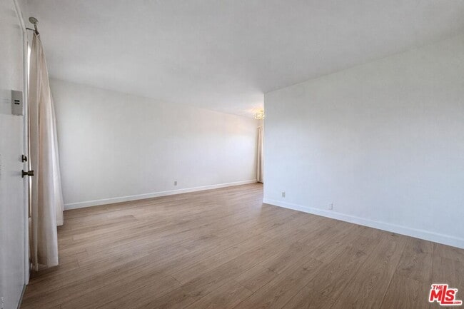 Building Photo - 2041 Euclid St