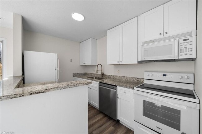 Building Photo - 5739 Bramblegate Rd