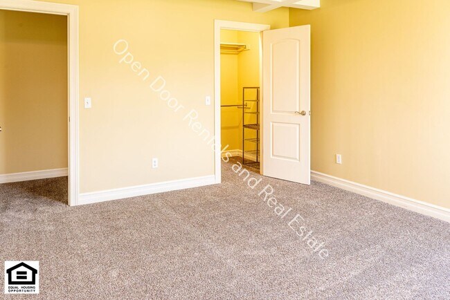 Building Photo - 13558 Paperbark Trail