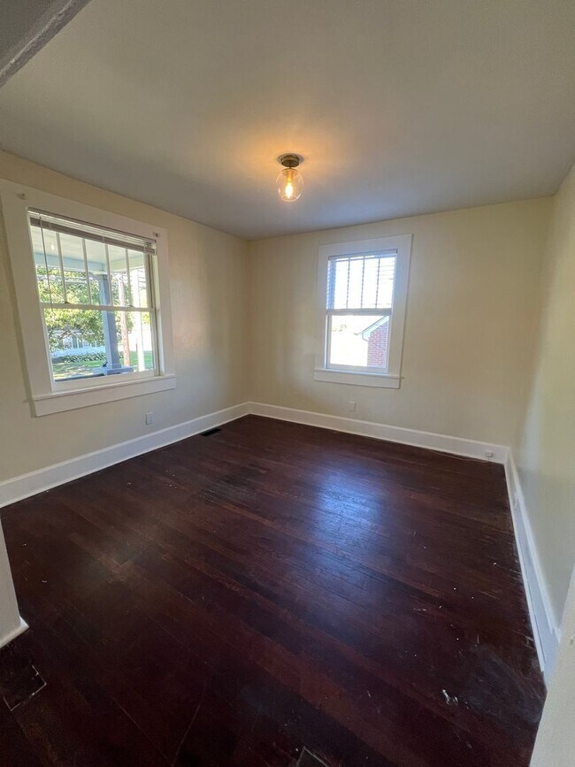 Building Photo - 425 Gibson Ave