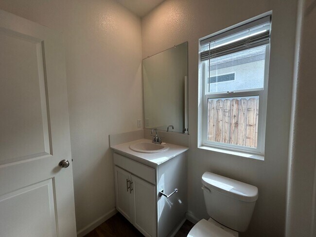 Building Photo - 931 Grimsby Ln