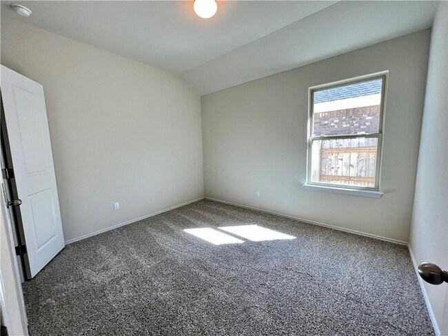 Building Photo - 129 Blue Oak Blvd