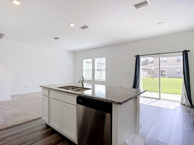 Building Photo - 35544 Shade Fern Ln