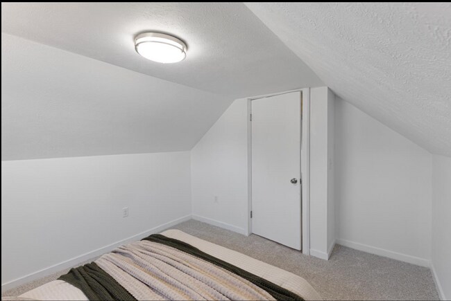 Building Photo - Updated South Omaha Home with Oversized Ga...