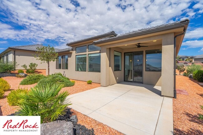 Building Photo - Modern 3 Bedroom Single-Level Home in Vill...