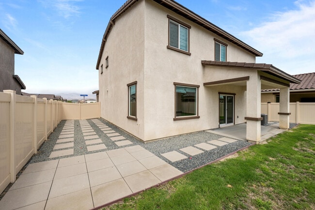Building Photo - 80425 Enclave Ct