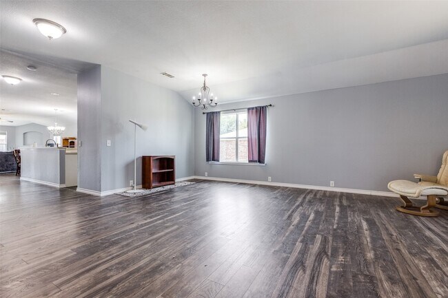 Building Photo - 2402 Pheasant Run