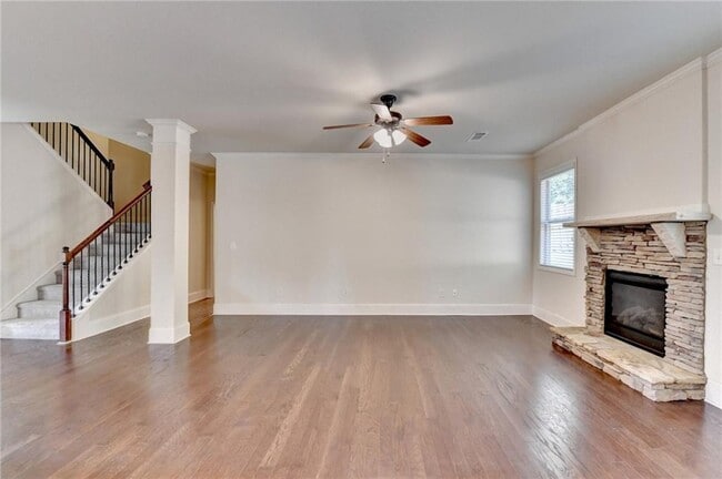 Building Photo - 1205 Apple Blossom Dr