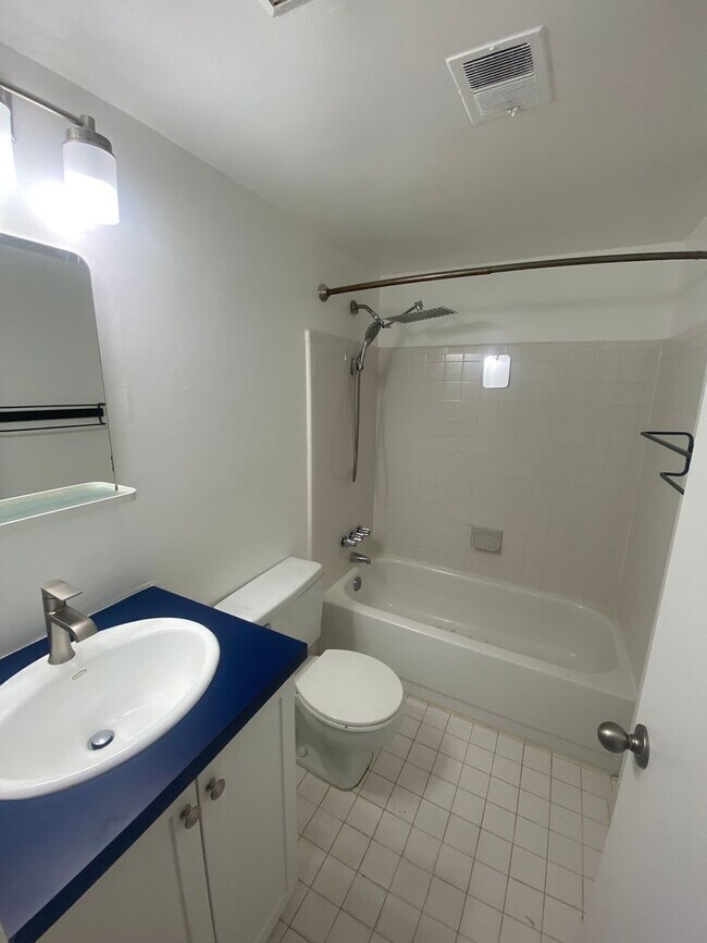 Building Photo - A charming one bedroom, one bath apartment...