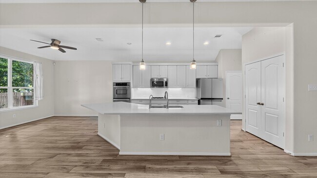 Building Photo - 22626 Fanwick Dr