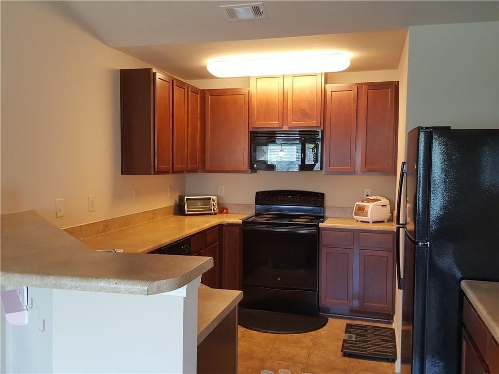 Building Photo - 805 Pleasant Hill Rd