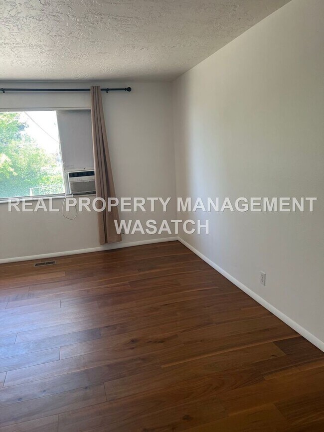 Building Photo - 265 E 5900 S