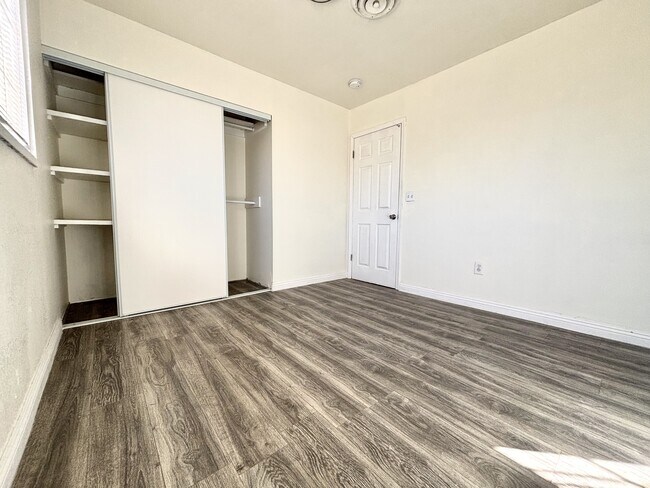 Building Photo - 1100 Saylor Way