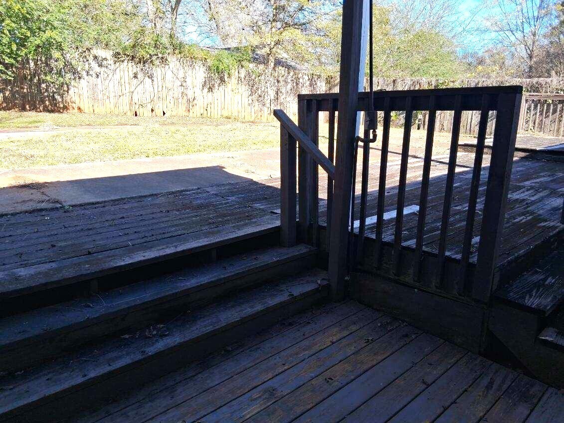 Building Photo - 921 Garywood Pl