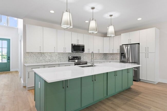 Building Photo - Beautiful New Construction Home-Long Term Rental