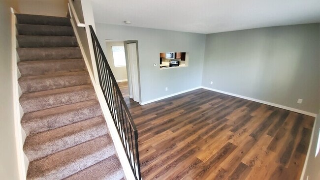 Primary Photo - 448 N 18th Ave