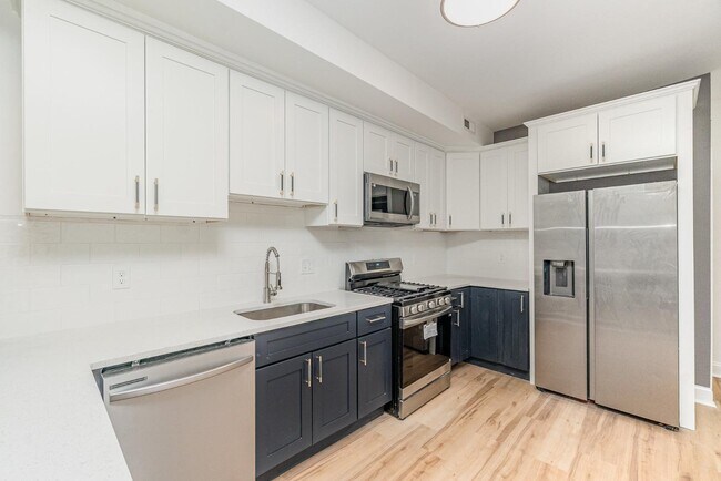 Building Photo - 727 N Collington Ave