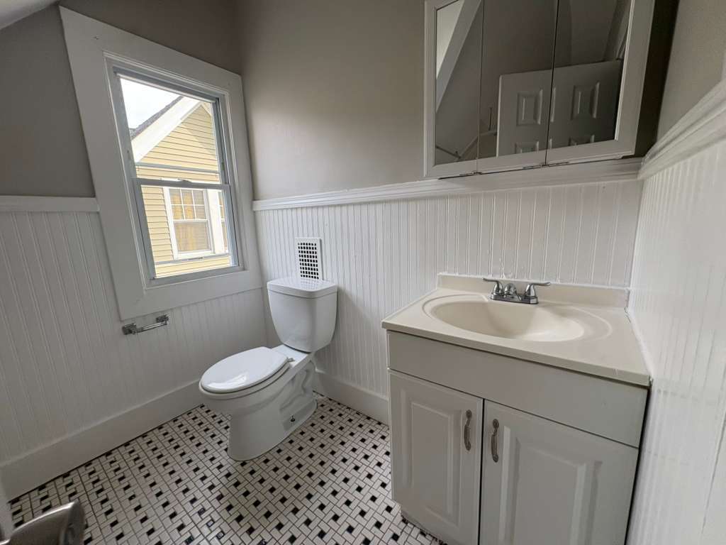 Building Photo - 83 Judson Ave