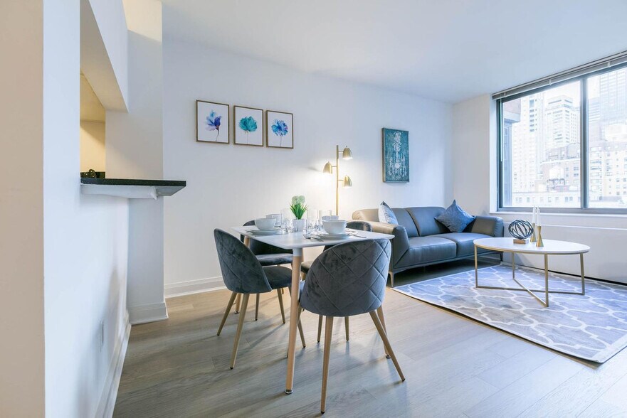 Building Photo - 47 E 33rd St