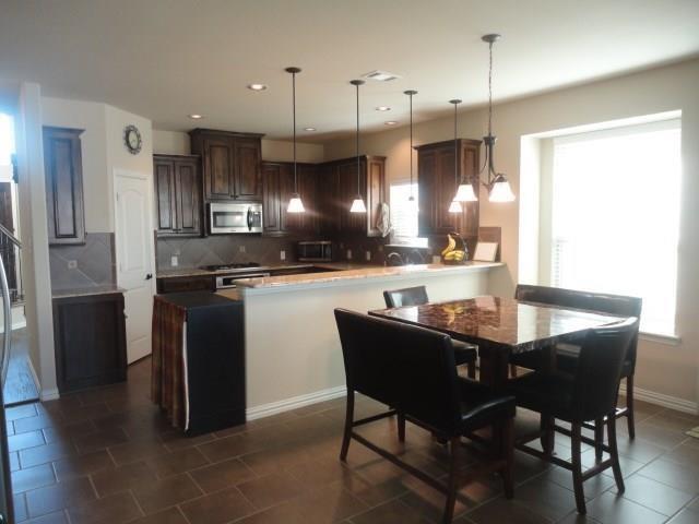 Building Photo - 11936 Del Rio Dr