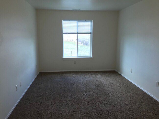 Building Photo - 2 Bedroom 2 Bathroom Condo