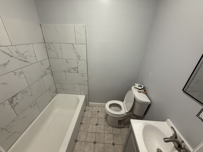 Building Photo - 1243 Magnolia Ave