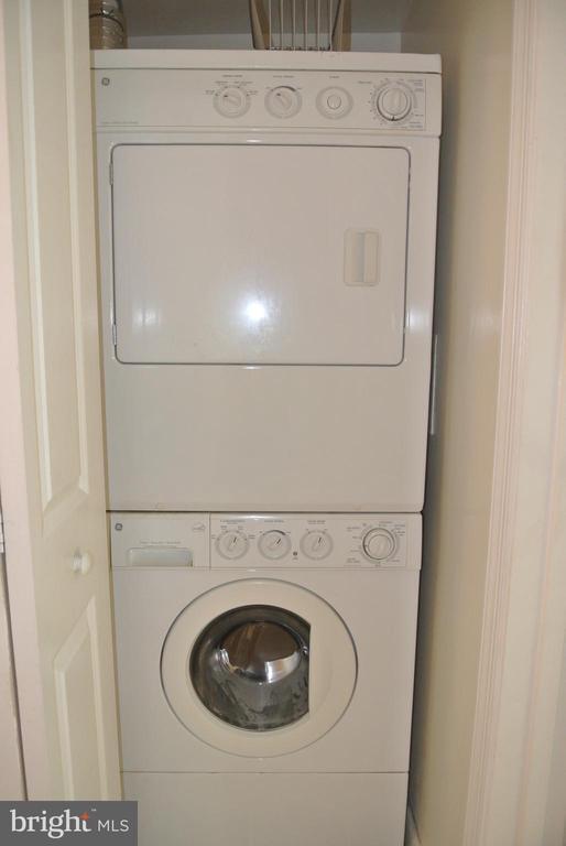 Building Photo - 7923 Eastern Ave NW