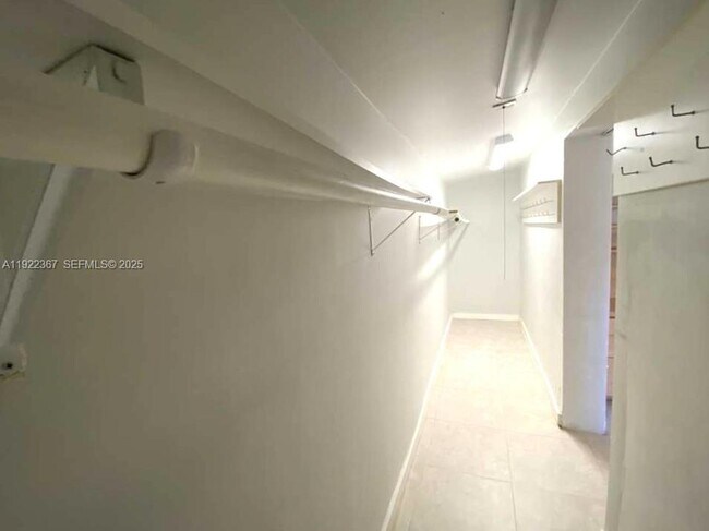 Building Photo - 8825 SW 19th St