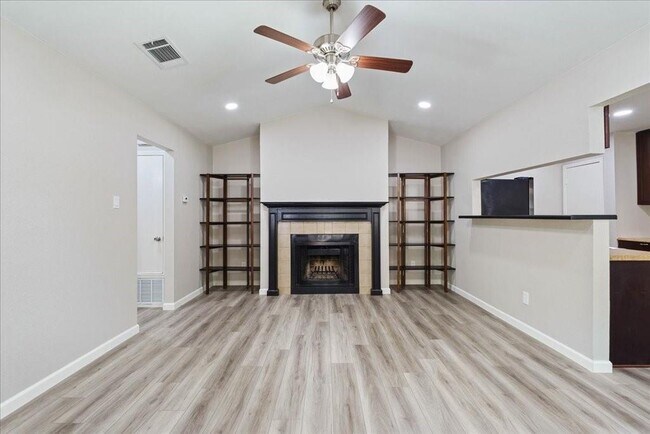 Building Photo - 13300 Cowdray Park