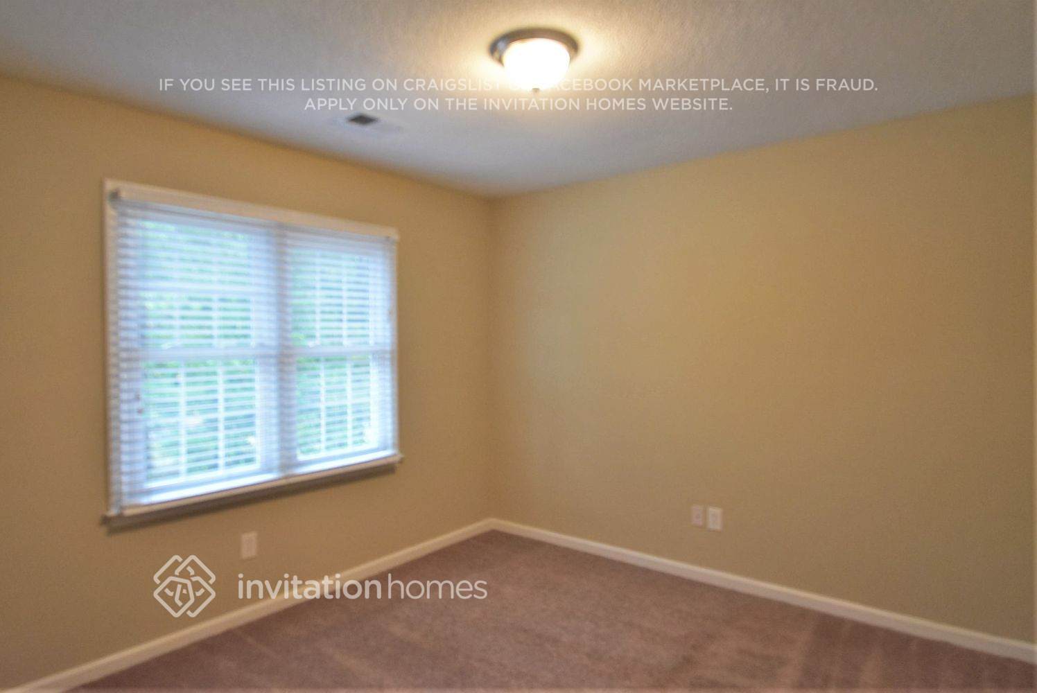 Building Photo - 3161 Calumet Ct NW