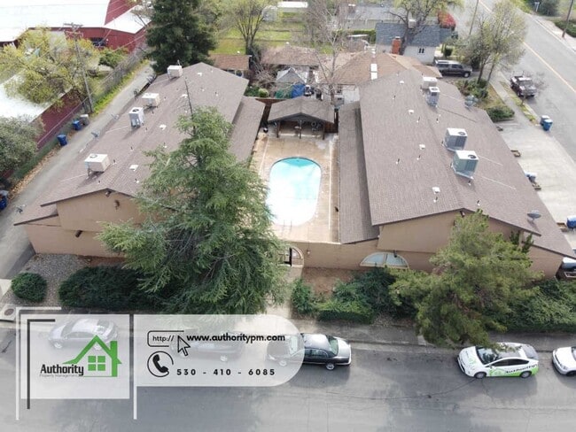 Building Photo - 915 West St