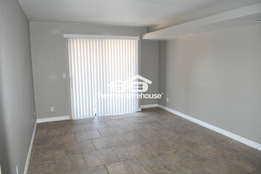 Building Photo - 3420 W Danbury Dr