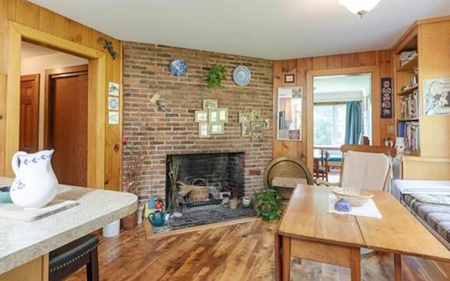 Building Photo - 51 Prospect Hill Rd