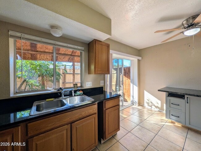 Building Photo - 9228 N 7th Ave