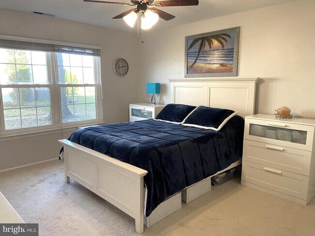 Building Photo - 39A Sumac Ct