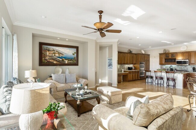 Building Photo - 60602 Juniper Ln