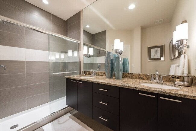 Building Photo - 1425 Retreat Cir