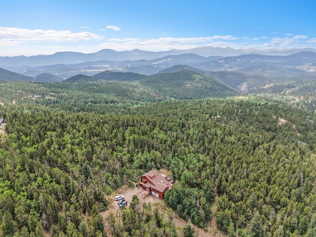 Building Photo - 204 Bristlecone Way
