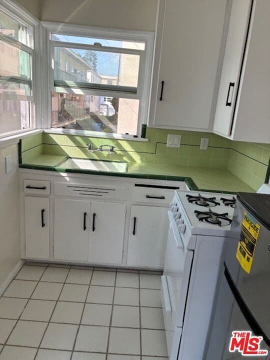 Building Photo - 1111 12th St