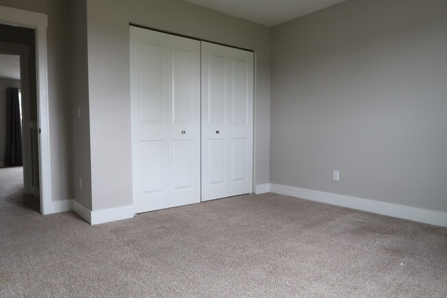 Building Photo - 3684 Merriville Ct